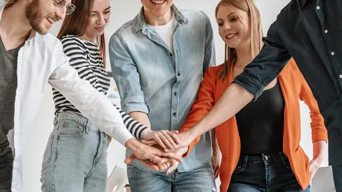 “酋长梦碎三冠，霉霉男友凯尔斯赛后更衣室情绪低落”