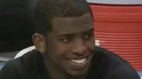 潘伟力称：塞鸟3月中旬手续完毕或加入世预赛，目前状态未知