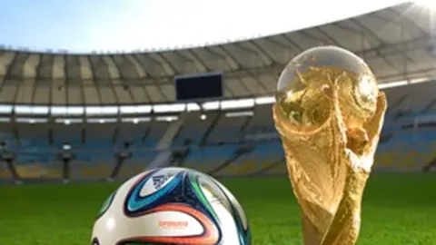 黄友政亚乒赛第二阶段激战林昀儒，全力助威！